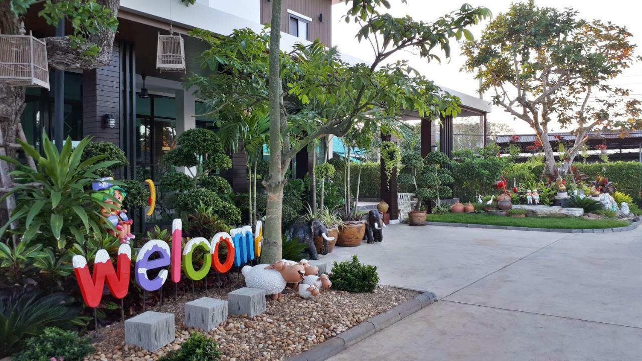 Baan Lita Aparthotel Phimai Ngoại thất bức ảnh